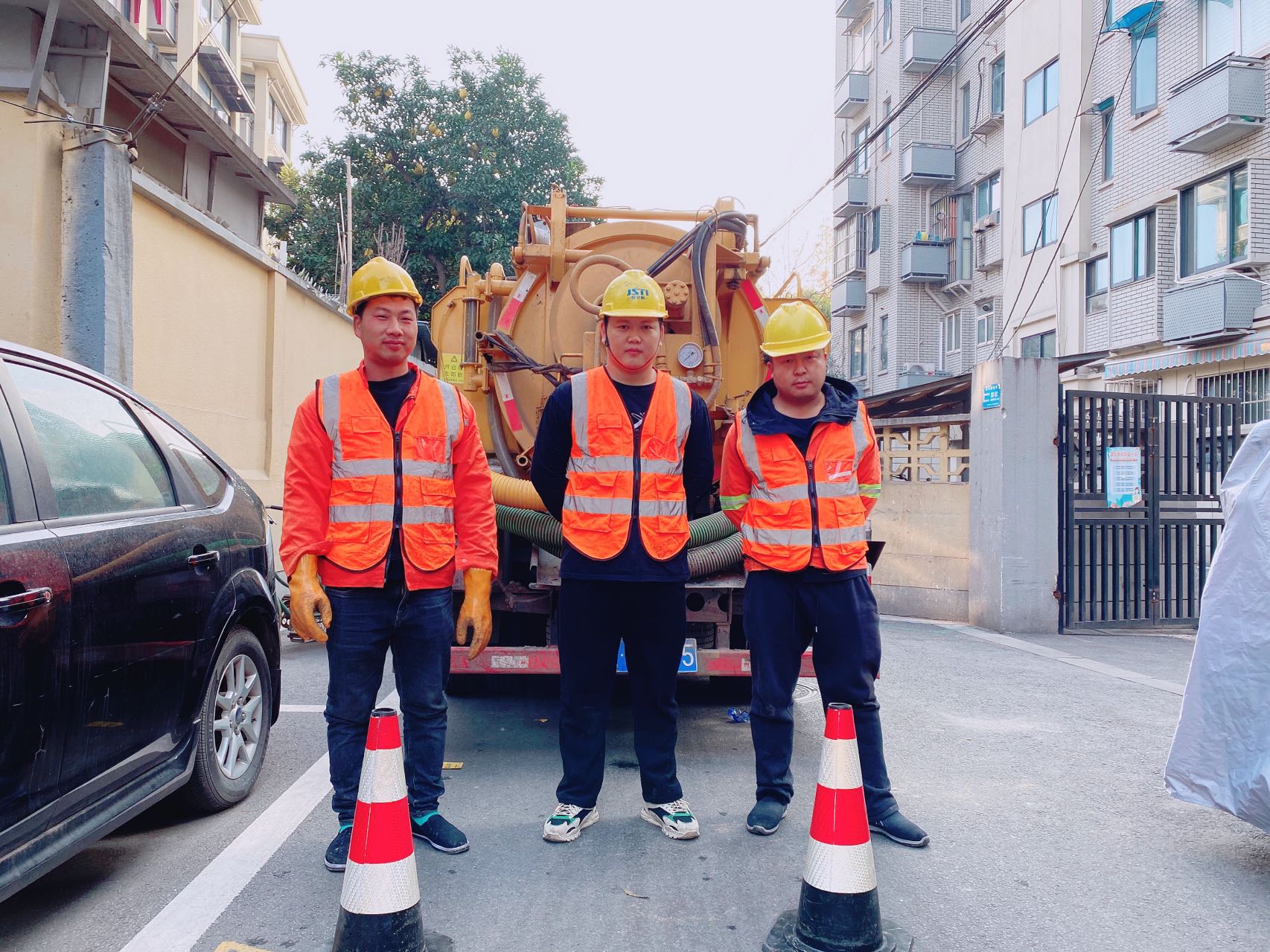 建宁路南京某小区管道清淤检测施工